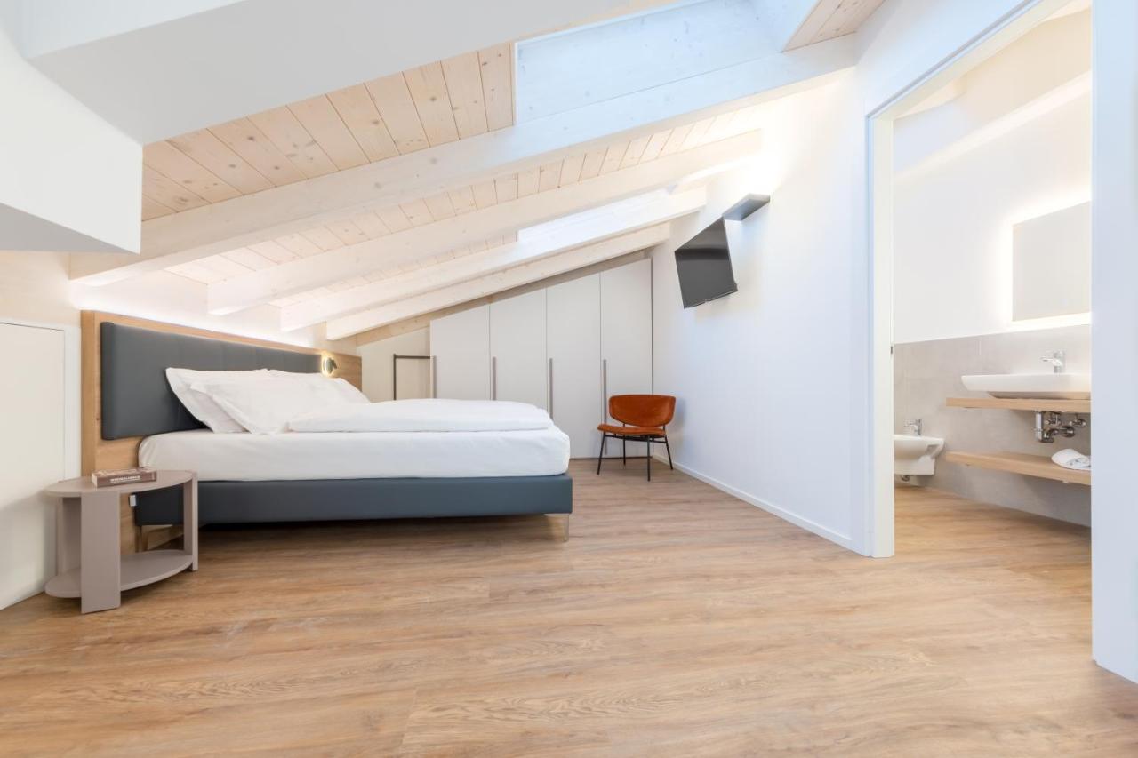 Minerva Guesthouse Trento Bagian luar foto