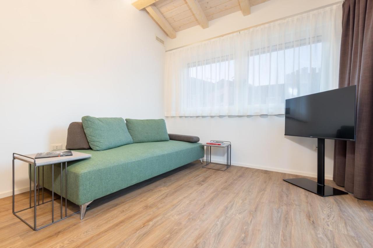 Minerva Guesthouse Trento Bagian luar foto