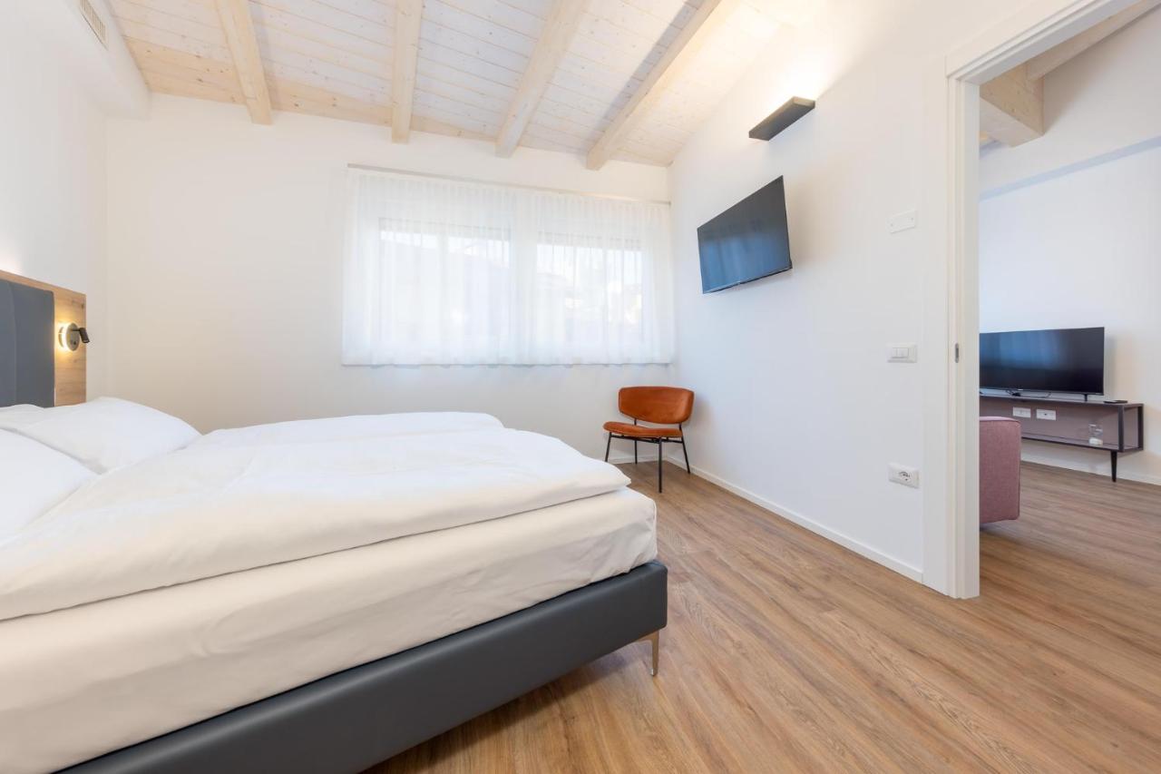Minerva Guesthouse Trento Bagian luar foto